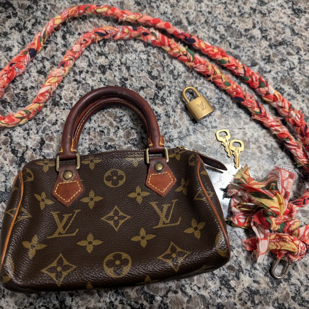 Louis Vuitton Monogram Mini Handbag